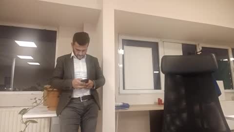 Snapshot of mnew69055770223 chatting on 10/12/25, 04:06 mnew69055770223 online show from 10/12/25, 04:06