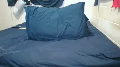 Snapshot of mobybigdick69 chatting on 11/18/25, 06:51 Moby online show from 11/18/25, 06:51