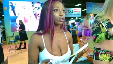 Mocha  BDAY JAN 13  online show from 06/26/26, 10:36
