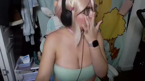 The Mochi Rainbow Variety Show online show from 03/04/25, 10:38