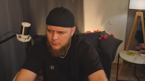 Snapshot of model134 chatting on 03/04/26, 11:00 model134 online show from 03/04/26, 11:00