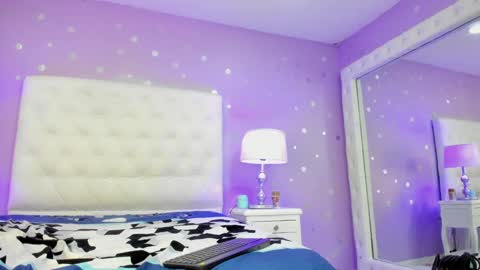 Sophia  online show from 01/22/25, 09:54