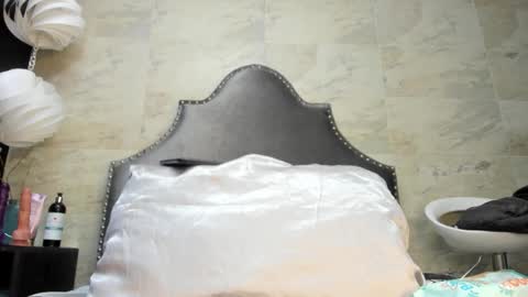 Snapshot of models_sophia chatting on 02/17/26, 06:58 Sophia online show from 02/17/26, 06:58