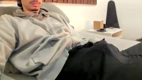 DigBreed online show from 04/28/26, 02:55