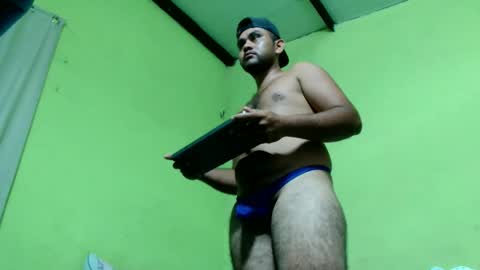 Snapshot of moderno_xxx chatting on 06/07/26, 03:43 Andres online show from 06/07/26, 03:43