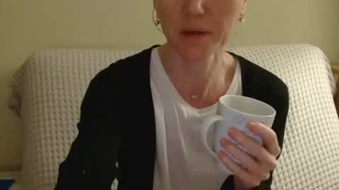 Snapshot of modesta1413 chatting on 02/12/26, 11:22 Aurora online show from 02/12/26, 11:22