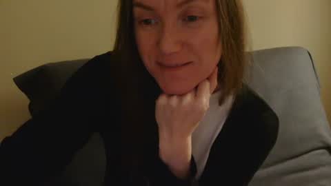 Snapshot of modesta1413 chatting on 03/22/26, 11:41 Aurora online show from 03/22/26, 11:41