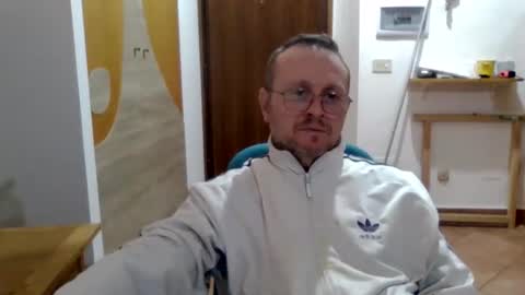 modesto1969 online show from 11/23/25, 11:04