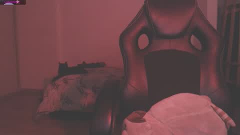 Snapshot of modjo_ chatting on 01/09/25, 02:11 Modjo online show from 01/09/25, 02:11