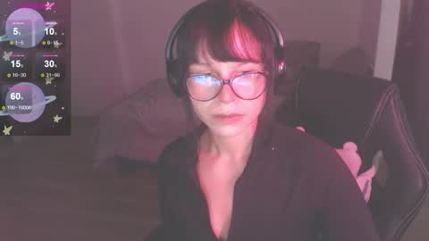 Snapshot of modjo_ chatting on 03/04/25, 02:42 Modjo online show from 03/04/25, 02:42