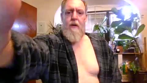 moeblick online show from 11/11/25, 12:27