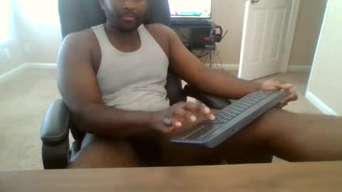 Snapshot of moed1987 chatting on 07/25/26, 08:17 Carluv99 online show from 07/25/26, 08:17