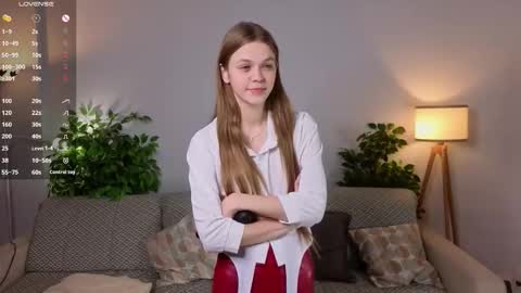 Laura online show from 11/25/25, 11:10