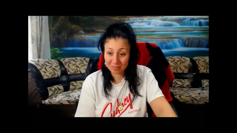 Snapshot of moistmady chatting on 03/31/26, 06:14 moistmady online show from 03/31/26, 06:14