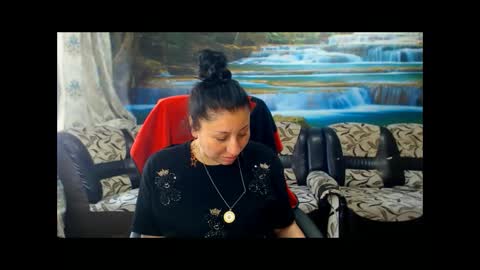 Snapshot of moistmady chatting on 05/20/26, 10:32 moistmady online show from 05/20/26, 10:32