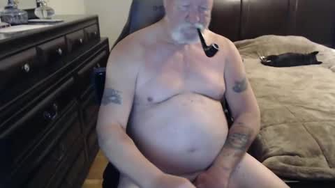 Snapshot of mojochillin chatting on 02/17/25, 05:36 mojochillin online show from 02/17/25, 05:36