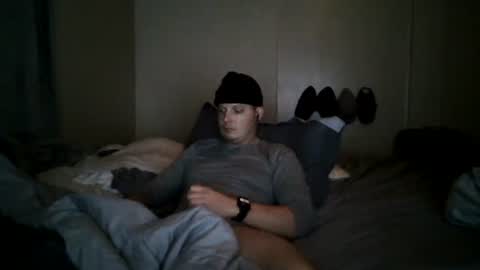 Snapshot of mojozz chatting on 01/09/25, 11:24 LookinForFun online show from 01/09/25, 11:24