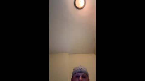 Snapshot of mojozz chatting on 02/12/25, 04:44 LookinForFun online show from 02/12/25, 04:44