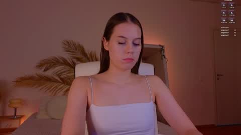 Molly online show from 12/11/24, 09:34