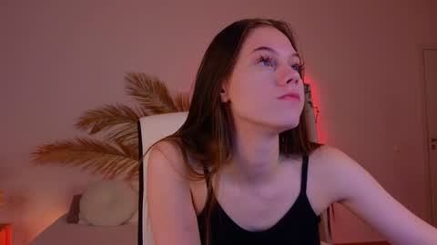 Molly online show from 12/15/24, 09:31