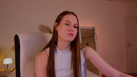 Molly online show from 12/20/24, 12:30