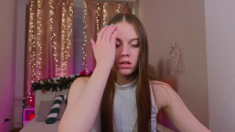 Molly online show from 01/04/25, 12:27