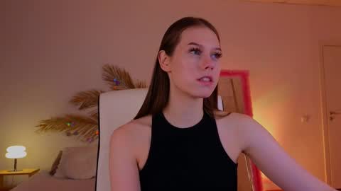 Molly online show from 02/13/25, 09:27