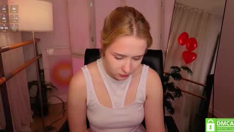 Snapshot of mol_l_y chatting on 02/16/26, 03:08 Molly online show from 02/16/26, 03:08