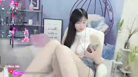 molihua9 online show from 01/18/25, 02:58