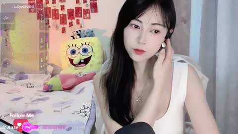 molihua9 online show from 12/15/25, 02:05