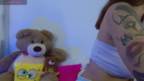 M o L l i E  online show from 01/07/25, 09:46