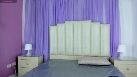 Hey Guys  Im Mollie online show from 01/09/25, 12:09