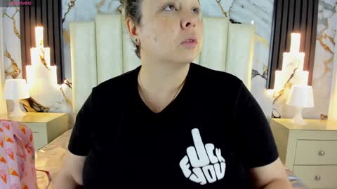 Hey Guys  Im Mollie online show from 01/26/25, 12:01