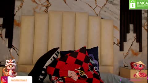 Hey Guys  Im Mollie online show from 01/31/25, 09:48