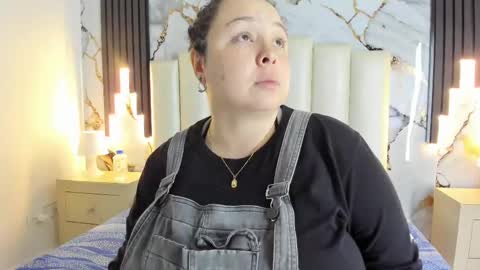 Hey Guys  Im Mollie online show from 02/23/25, 02:29