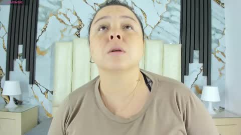 Hey Guys  Im Mollie online show from 03/08/25, 12:09