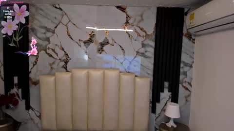 Hey Guys  Im Mollie online show from 09/12/25, 12:27