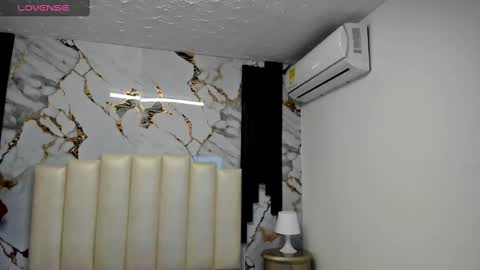 Hey Guys  Im Mollie online show from 10/23/25, 12:15