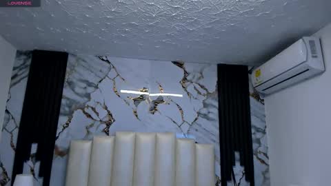 Hey Guys  Im Mollie online show from 11/06/25, 12:17