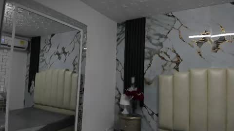 Hey Guys  Im Mollie online show from 06/23/26, 11:52
