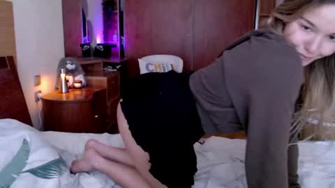 Molly online show from 04/20/26, 03:04