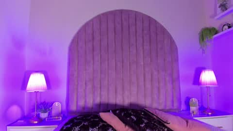 Molly Jackson online show from 12/24/24, 02:12