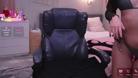 Snapshot of molly_jons chatting on 01/06/26, 01:09 Molly online show from 01/06/26, 01:09