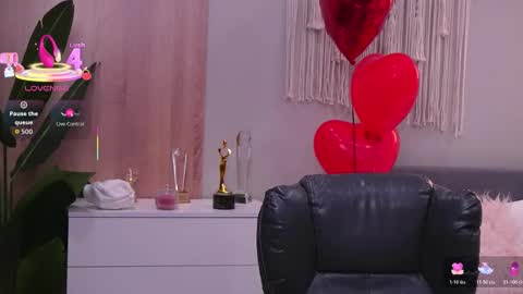 Snapshot of molly_jons chatting on 03/10/26, 01:21 Molly online show from 03/10/26, 01:21