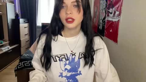 molly_kinkli online show from 04/18/26, 08:40