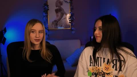 molly_lesser online show from 12/17/25, 03:51