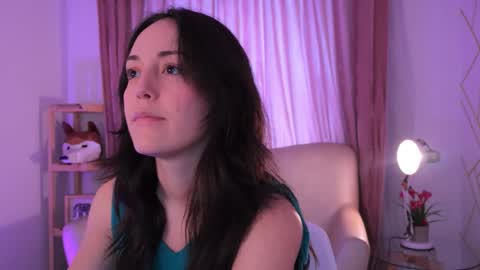   MOLLY   online show from 11/25/25, 03:12