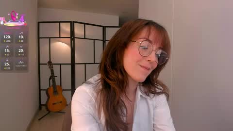   MOLLY   online show from 05/26/26, 05:53