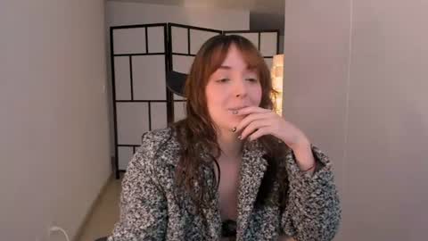   MOLLY   online show from 06/19/26, 02:21