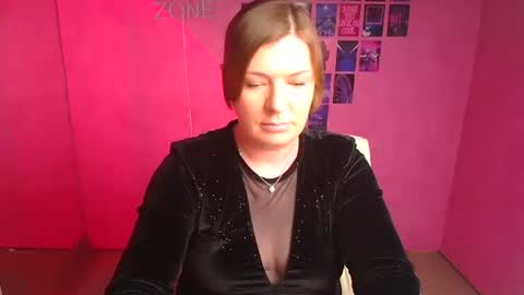 Snapshot of molly_mis chatting on 01/11/26, 01:05 Molly online show from 01/11/26, 01:05